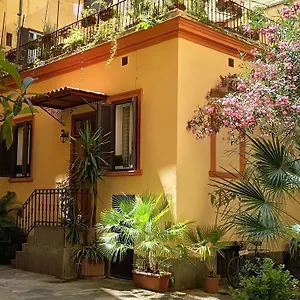 Apartment St Peter Charming House, Rome