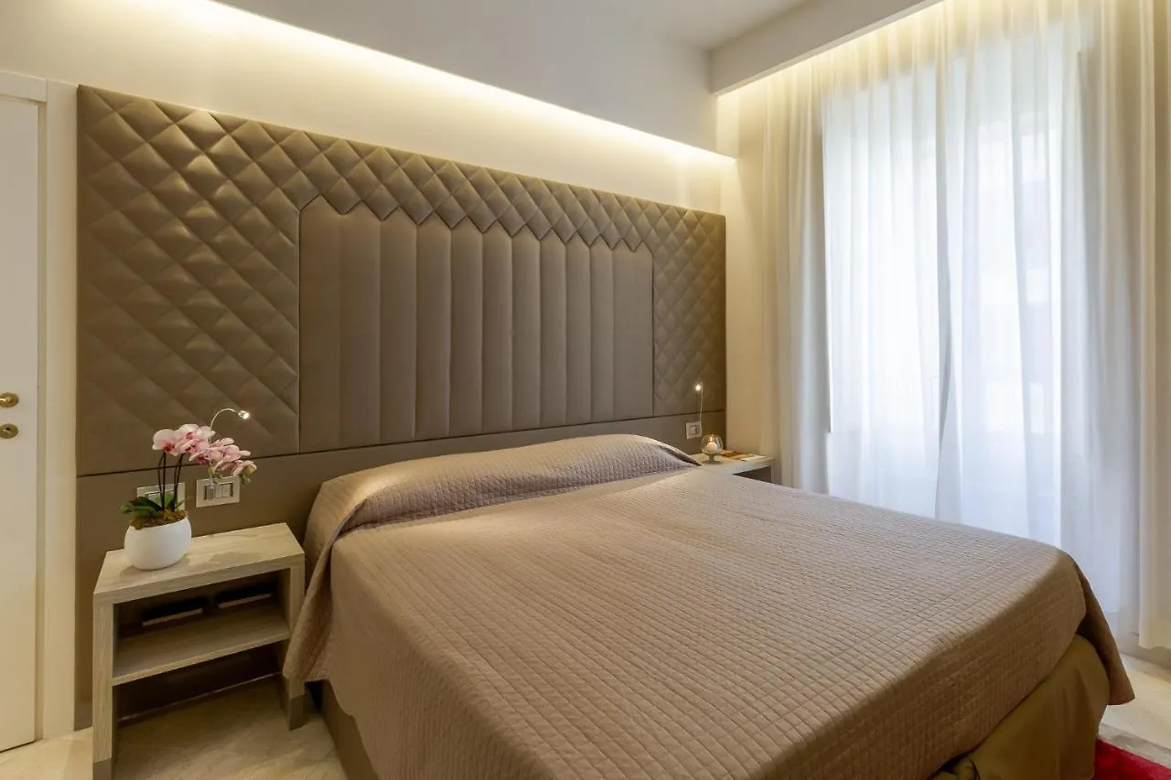 Harry'S Bar Trevi Luxury Apartments - Spagna Rome Italy